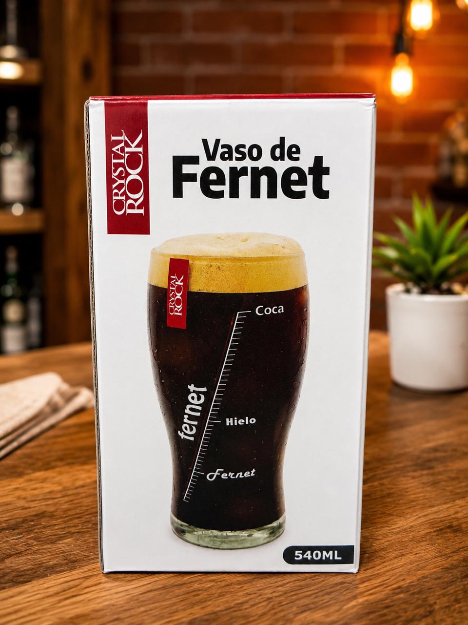 vaso de vidrio con medidor de fernet